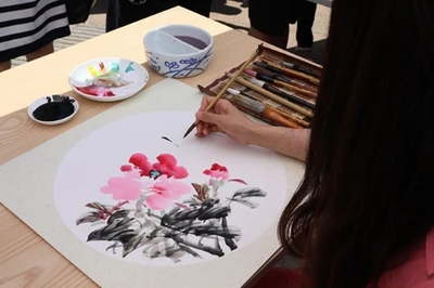 書畫惠民潤人心 傳統(tǒng)文化送清風(fēng)——2023昆明文藝周側(cè)記